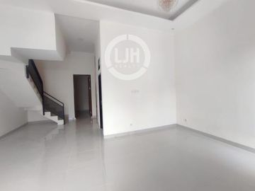 Rumah Brand New Minimalis di Kelapa Hibrida, Kelapa Gading, Jakarta Utara