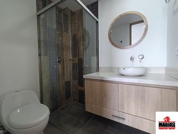 apartamento en arriendo en el poblado. Cod A6773