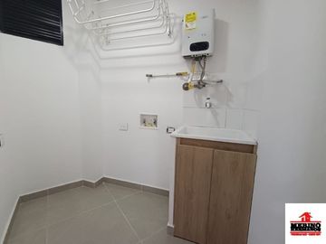 apartamento en arriendo en el poblado. Cod A6773