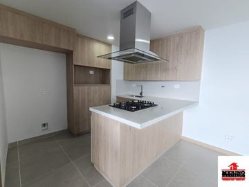 apartamento en arriendo en el poblado. Cod A6773