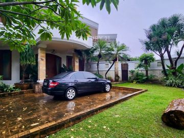 Dijual Rumah Pondok Indah Tanah Luas Ada Swimming Pool