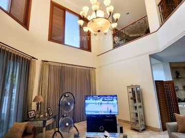 Dijual Rumah Pondok Indah Tanah Luas Ada Swimming Pool