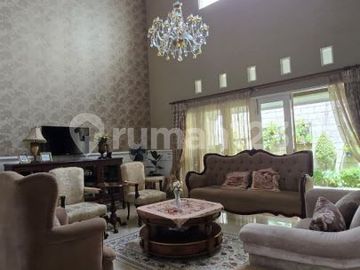 Jarang Ada Rumah Cantik Mewah di Puspitaloka BSD