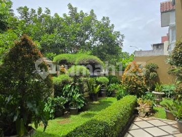 Jarang Ada Rumah Cantik Mewah di Puspitaloka BSD