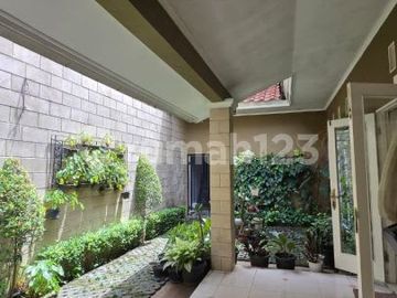 Jarang Ada Rumah Cantik Mewah di Puspitaloka BSD