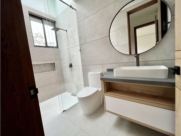 Venta de casa campestre en Llanogrande