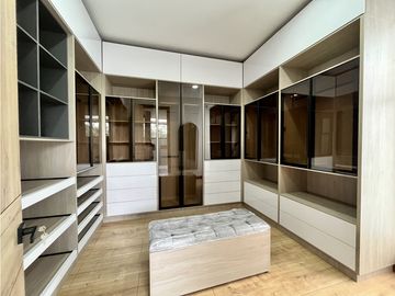 Venta de casa campestre en Llanogrande