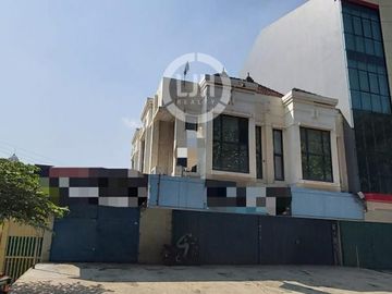 Ruko Dua Gandeng di Boulevard Raya Kelapa Gading Jakarta Utara Lokasi Strategis