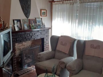 Chalet 3 ambientes con cochera en venta, Bernal !!!! EXCELENTE UBICACION !!!!