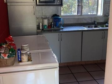 Hermosa casa en Barrio Parque Pero`