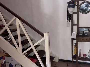 Hermosa casa en Barrio Parque Pero`