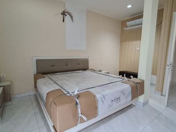 Rumah Mewah Full Furnish Foresta Aria Minimalis Modern Dekat Tol Mall Harga Nego