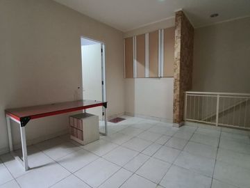 Rumah Mewah Full Furnish Foresta Aria Minimalis Modern Dekat Tol Mall Harga Nego