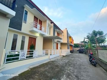 DIJUAL RUMAH MODERNDLM CLUSTER DI JAMBON DEKAT JCM, SKE, RSA UGM, TVRI