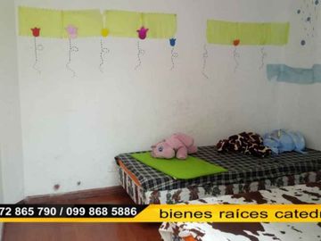 Casa de venta en Av. González Suárez ( Fybeca ) – código:16343