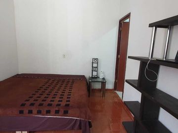 Lomas de San Lorenzo, Casa en Venta