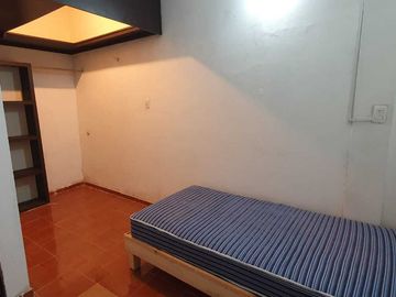 Lomas de San Lorenzo, Casa en Venta