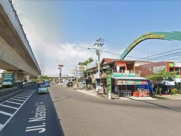 Ruko 3 lantai di tepi jln masuk Terminal Jombor