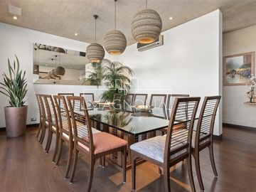 Casa en venta de 5 dorm. en Lo Barnechea