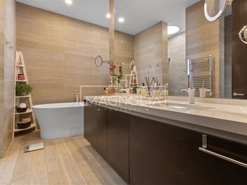 Casa en venta de 5 dorm. en Lo Barnechea