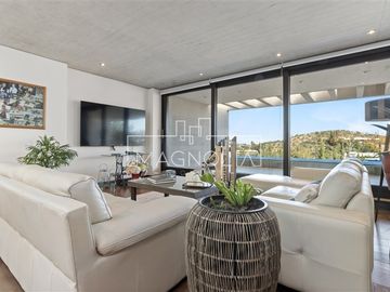 Casa en venta de 5 dorm. en Lo Barnechea