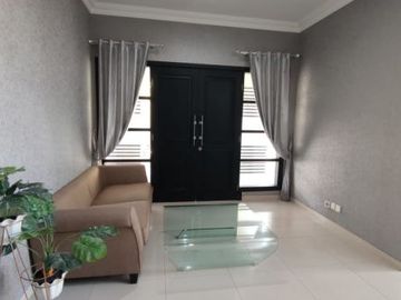 Disewakan Rumah Minimalis 2 Lt &rdquo;Central Park Ahmad Yani&rdquo;