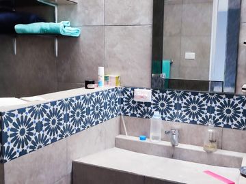 VENTA DE CASA DE 5 RECAMARAS CON JARDIN DE 500 M2 sobre Blvd. San Felipe
