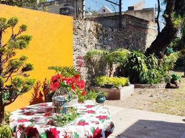 VENTA DE CASA DE 5 RECAMARAS CON JARDIN DE 500 M2 sobre Blvd. San Felipe