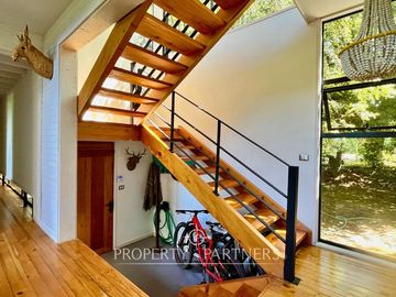 Amplia casa en lugar exclusivo