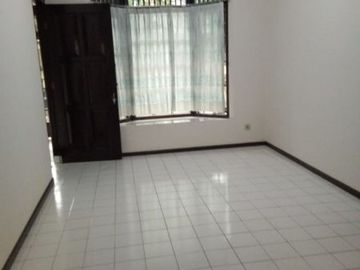 Rumah Siap Huni Bagus di Sektor 5 Bintaro Jaya | GB 7152 - RS