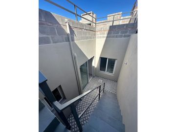 Hermosa Casa a Estrenar