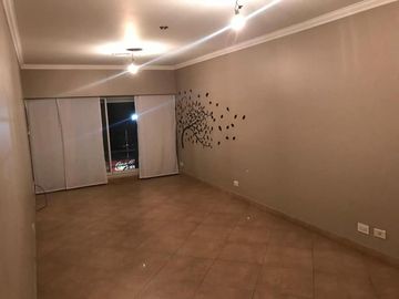 Excelente ubicación. Impecable 3 ambientes, sin expensas