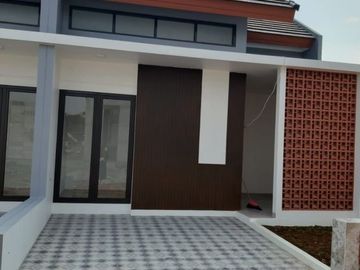 Rumah cluster siap huni fasilitas swimming pool sawangan