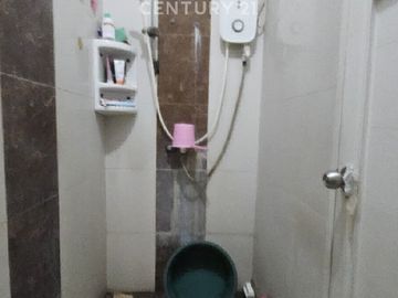 RUMAH MINIMALIS 3 LANTAI LINGKUNGAN NYAMAN AKSES 2 MOBIL