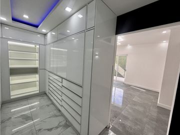 Casa contemporánea, Pregunte por los planes de financiamiento directo