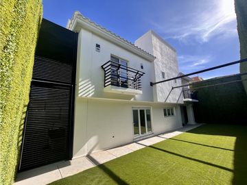 Casa contemporánea, Pregunte por los planes de financiamiento directo