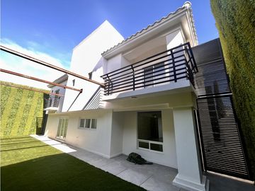 Casa contemporánea, Pregunte por los planes de financiamiento directo