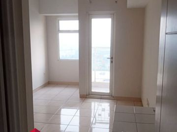 Dijual Apartemen Springlake Studio Kosong Davallia Lt.25