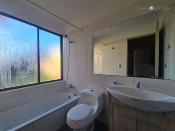 Casa en arriendo Valle Lo Castillo, Machalí, Rancagua