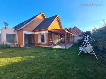 Casa en arriendo Valle Lo Castillo, Machalí, Rancagua