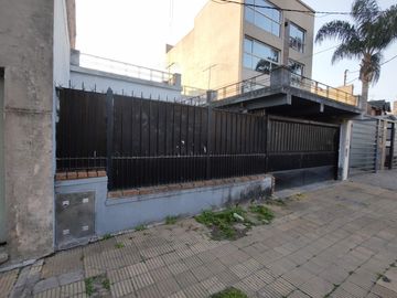 Venta Casa 3 ambientes y monoambiente en Morón