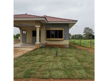 Se Vende Casa Nueva en Las Tablas  