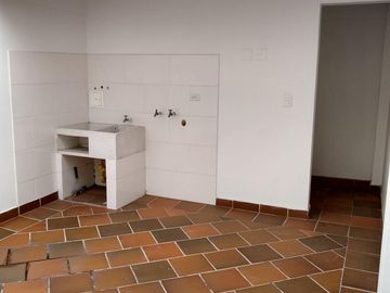 casa en venta en niza. Cod V12073