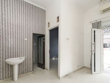 Rumah Luas SHM 17 Menit ke RS Mitra Keluarga Cibubur Siap KPR J-9728