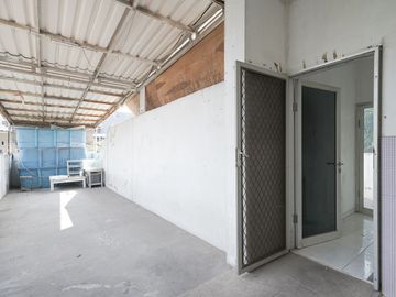 Rumah Luas SHM 17 Menit ke RS Mitra Keluarga Cibubur Siap KPR J-9728