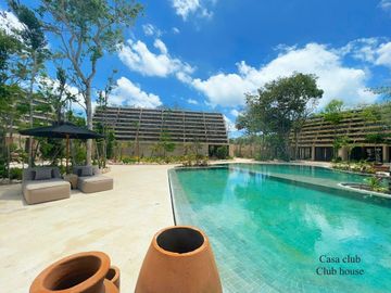 Villa con alberca privada, en residencial con casa club, parque sensorial, spa,