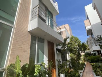 casa en arriendo en pradomar. Cod A28231