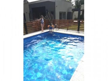 OPORT UNICA!!CASAQUINTA A ESTRENAR 6 AMB.EST.MINIMALISTA, PISCINA QUINCHO+DEPTO A 1 CDRA DE M.FIERRO