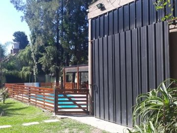 OPORT UNICA!!CASAQUINTA A ESTRENAR 6 AMB.EST.MINIMALISTA, PISCINA QUINCHO+DEPTO A 1 CDRA DE M.FIERRO