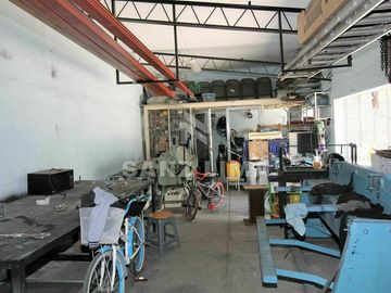 16 DE SEPTIEMBRE: COMPLETISIMO LOCAL COMERCIAL TALLER Y OFICINA,